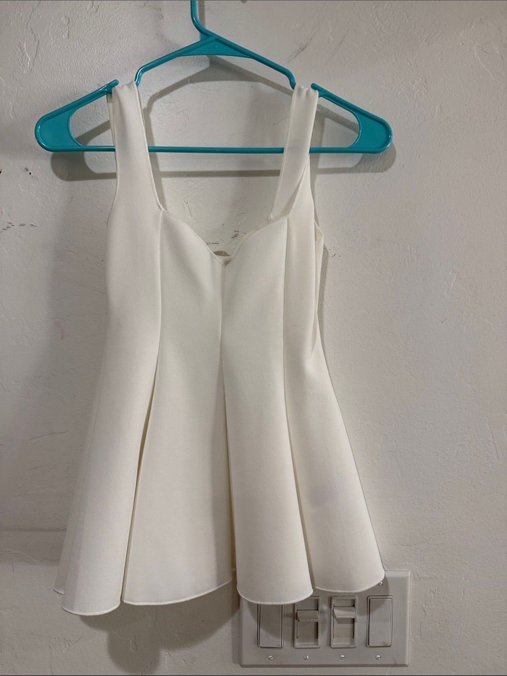 Zara White Sleeveless Flared Tank Top